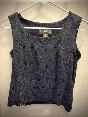 Beautiful 90’s Whimsygoth Brocade top